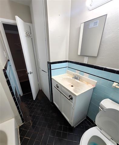 Building Photo - 6414 Onyx Dr N