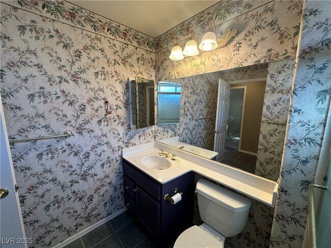 Building Photo - 9945 Bundella Dr