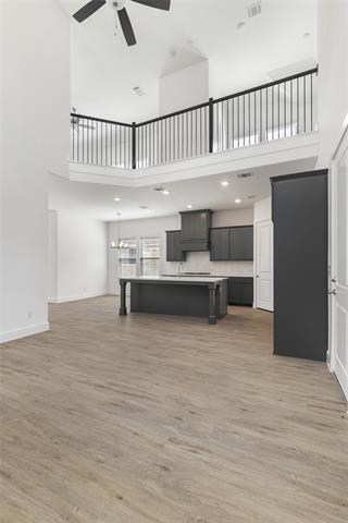 Building Photo - 632 Caprice Blf