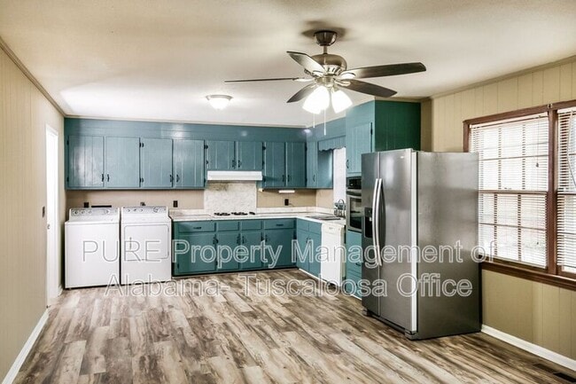 Building Photo - 3001 Green Grove Cir NE