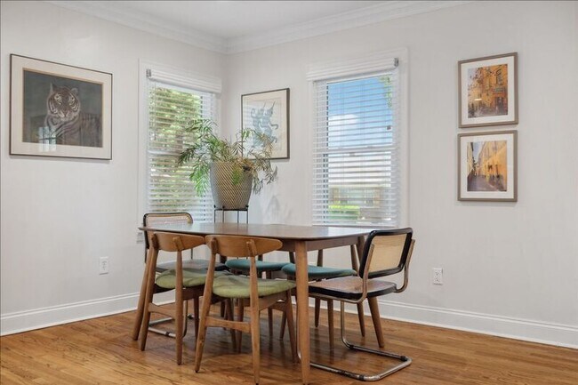 Building Photo - 847 S Mendenhall Rd