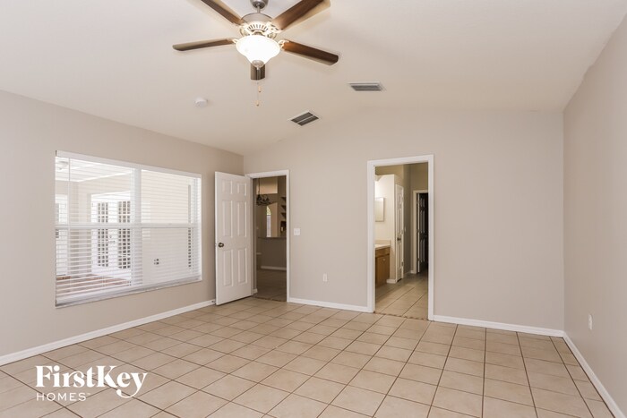 Building Photo - 4501 Compass Oaks Dr