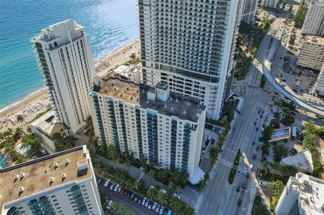 Building Photo - 4001 S Ocean Dr