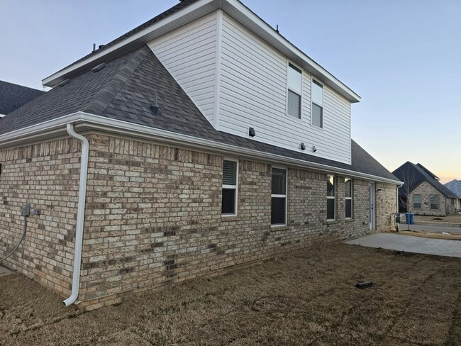 Building Photo - 3202 SW Lovely Ln