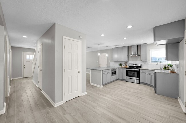 Building Photo - 8226 Autumn Willow Dr