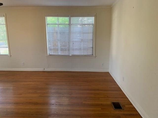 Building Photo - 2207 Montclaire St