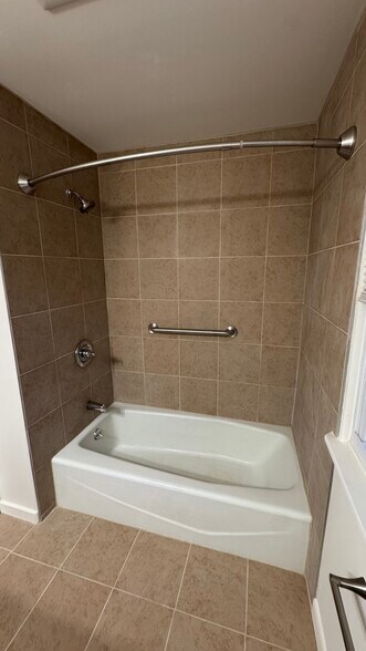Building Photo - 63 Havenwood Holw