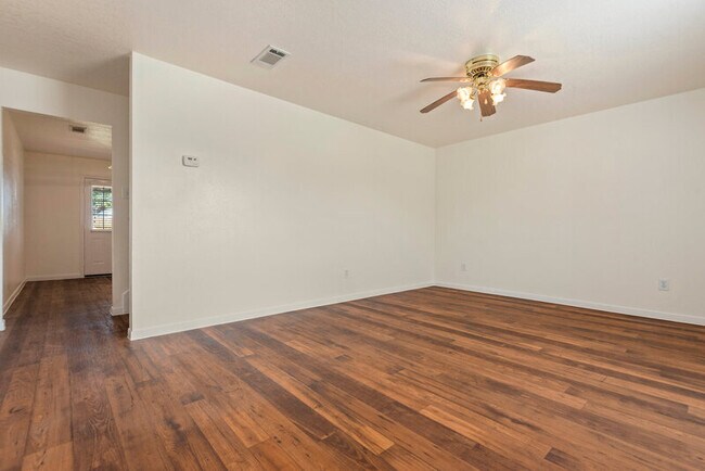 Building Photo - 2108 St Lucia Calle