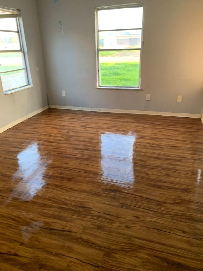 Building Photo - Comfortable 2 bedroom house in Galveston