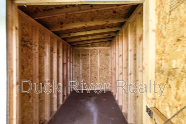 Building Photo - 406 Fleming St
