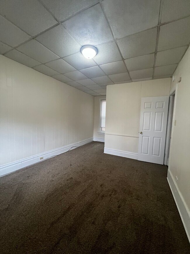 Building Photo - 1400 N 2nd St