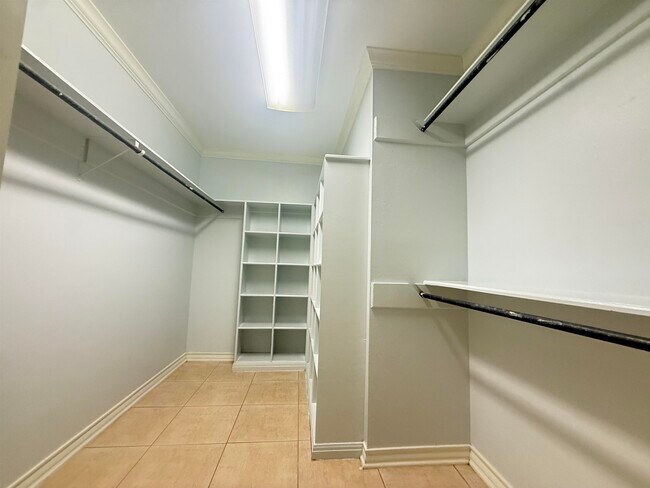 Building Photo - 1504 Nelson Ct