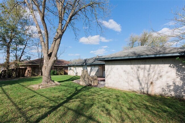 Building Photo - 2510 Straight Creek Dr