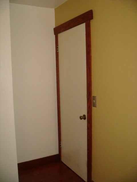 3rd Bedroom Door entrance nook - 1841 Pool Rd