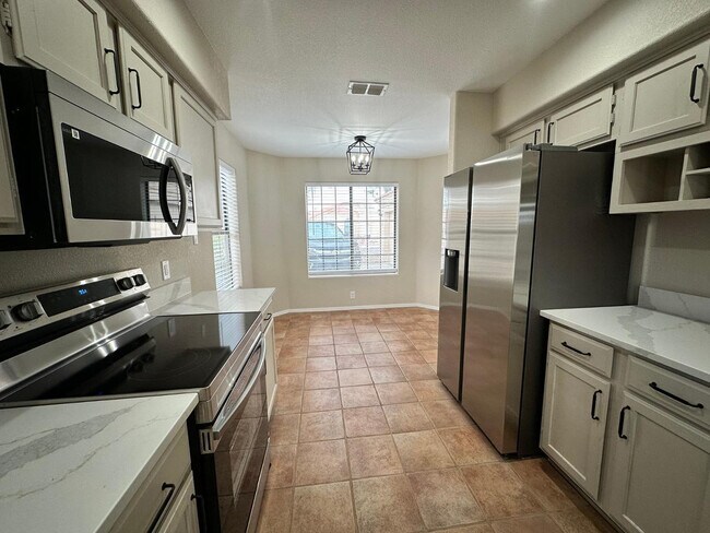 Building Photo - 12237 N Gambel Dr