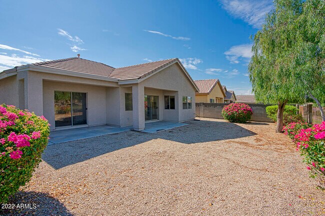 Building Photo - 1704 S 79th Glen