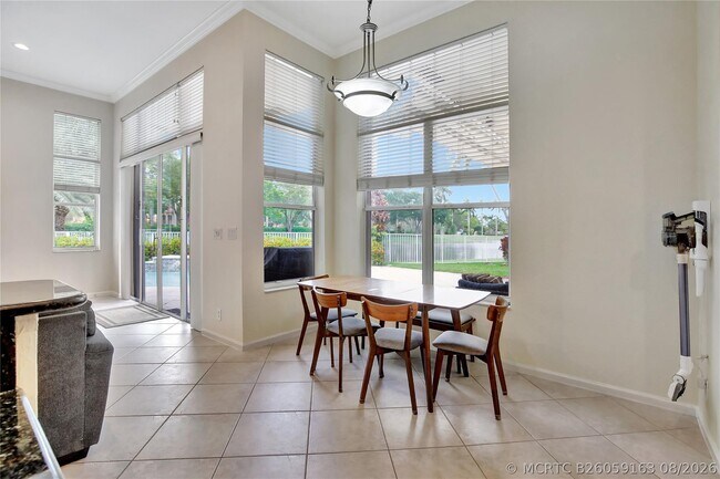 Building Photo - 4070 Sanderling Ln