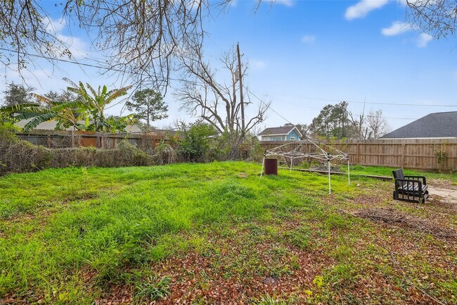 Building Photo - 11107 Cedarview Ln