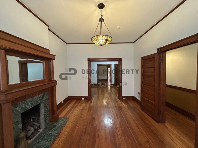 Building Photo - 2304 Russell Blvd