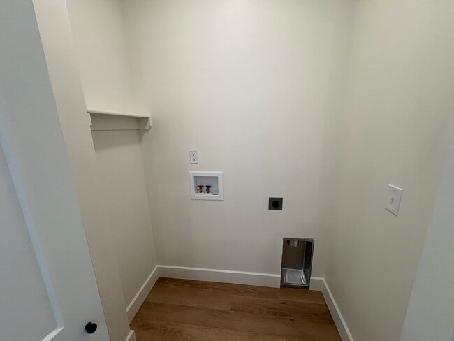 Building Photo - New Build- 3 bedroom, 2.5 bathroom home for Rent