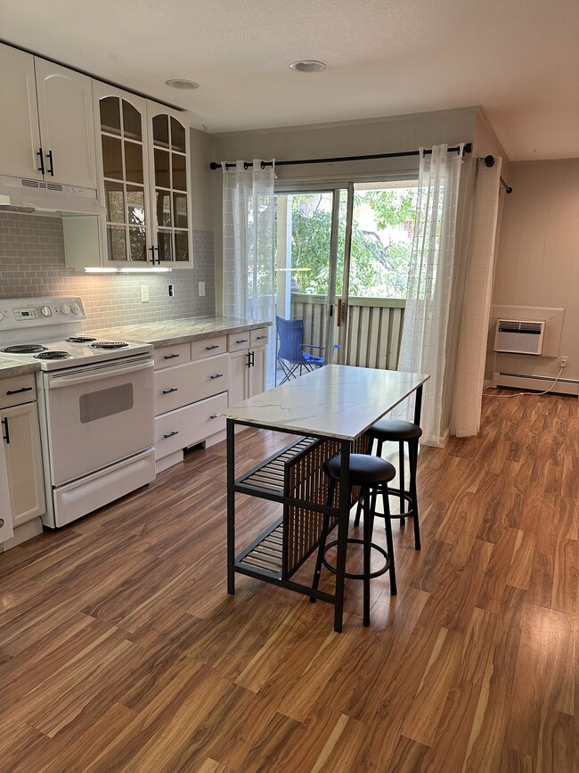 Kitchen with Covered Porch - 3035 Oneal Pkwy
