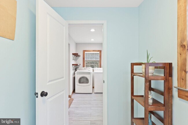 Building Photo - 3502 Buena Vista Ave