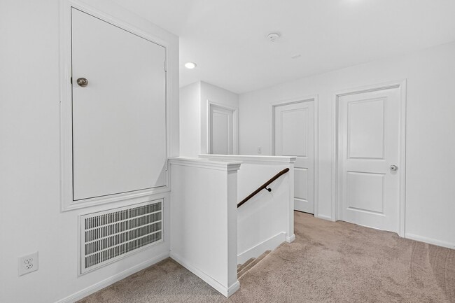 Building Photo - 17843 Plow Horse Ln