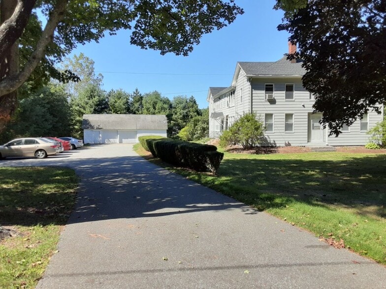 Driveway - 297 Marlborough Rd