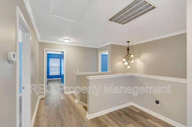 Building Photo - 304 Deep River Rd