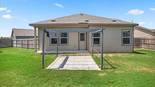 Building Photo - Charming 3-Bedroom Home on a Quiet Cul-de-...