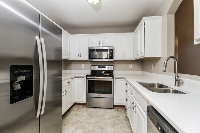 Building Photo - 1018 Cranston Crossing Pl