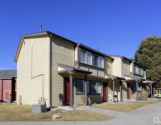 Building Photo - Residences at Willow Park