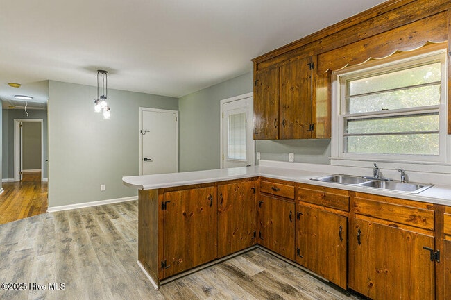 Building Photo - 507 Wilder Ave