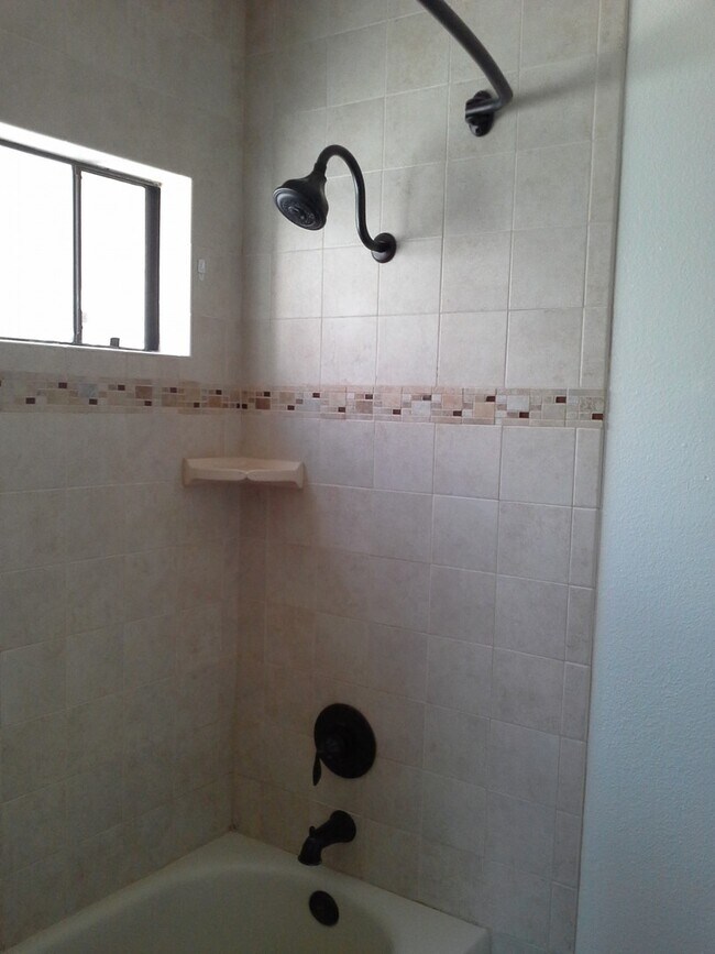 Building Photo - Terrific 1Br/1.5Ba Condo in Gated Masters Hill W/ Golf Course Views
