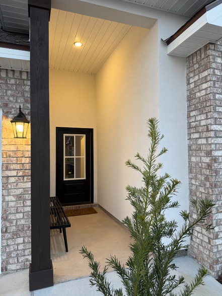 Building Photo - 184 Bon Ami Dr