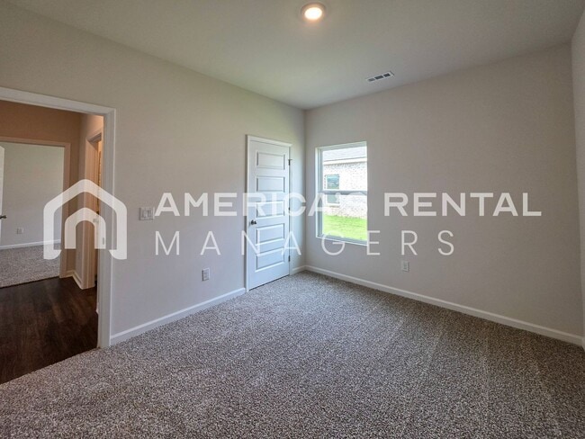 Building Photo - 180 Keller Dr