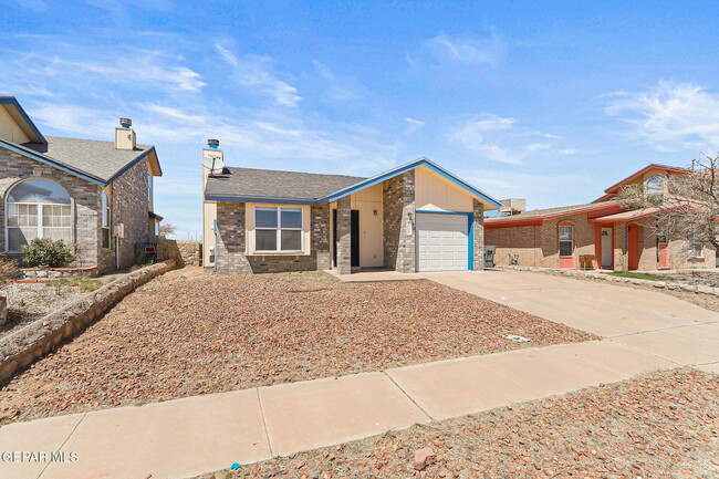Building Photo - 5937 Chippendale Ave