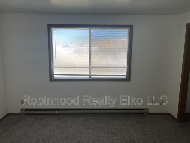 Building Photo - 358 Parkchester Dr