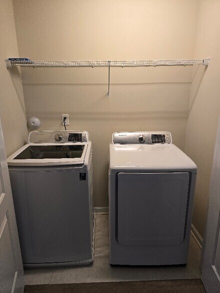 Building Photo - 4299 John Tyler Hwy