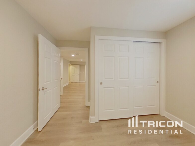 Building Photo - 12606 S Sopris Creek Dr