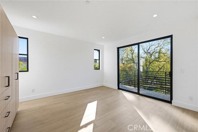 Building Photo - 13600 Burbank Blvd