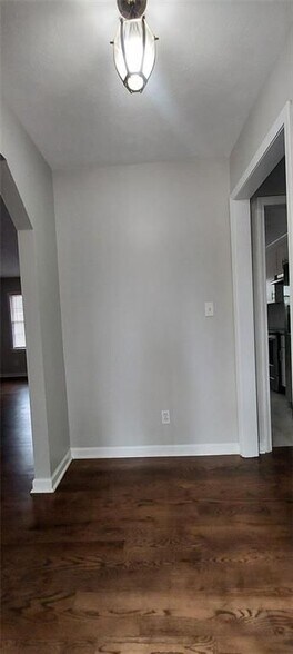 Building Photo - 5030 Beth St