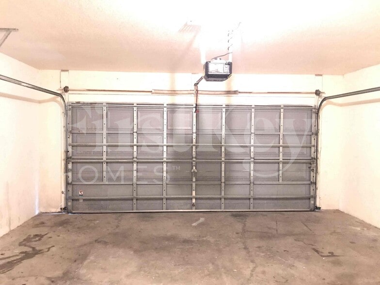 Building Photo - 4743 Luther Ave