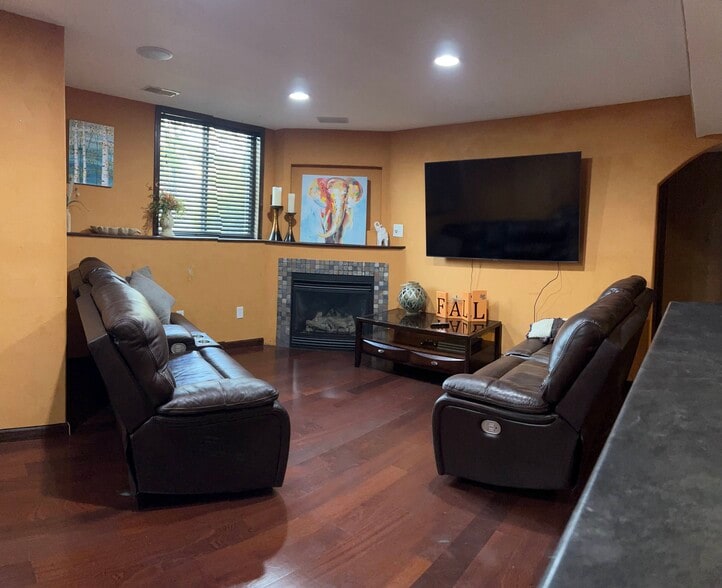 Building Photo - 2258 Spring Meadow Dr