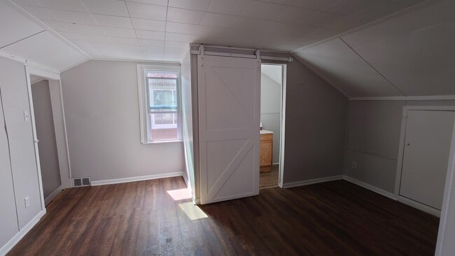 Building Photo - 9313 Harvard Rd