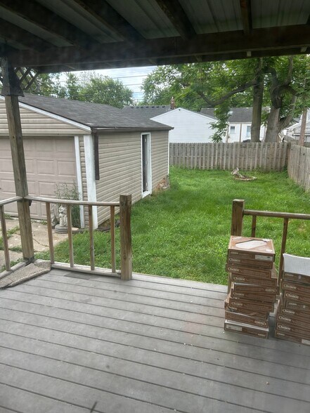 Building Photo - 26333 Eton Ave