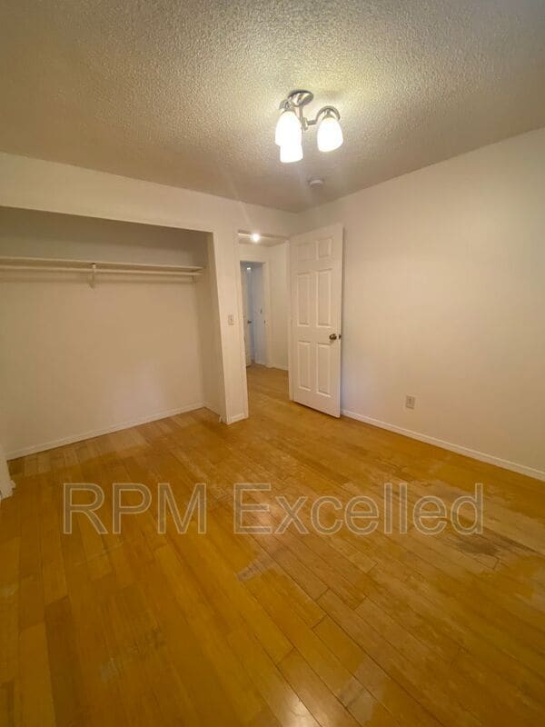 Building Photo - 32229 2nd Ave SW