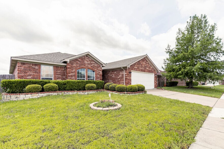 Building Photo - 1508 Powder Horn Ln