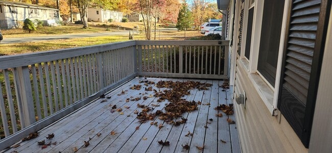 Building Photo - Cozy 3 Bedroom Rambler Nestled on a large ...