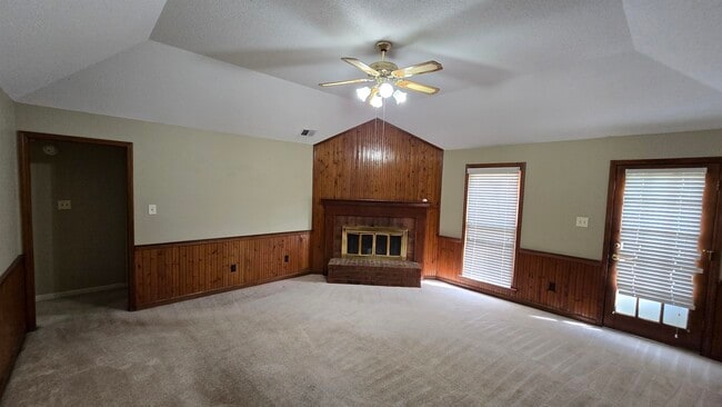 Building Photo - 1388 Hardwood Trail